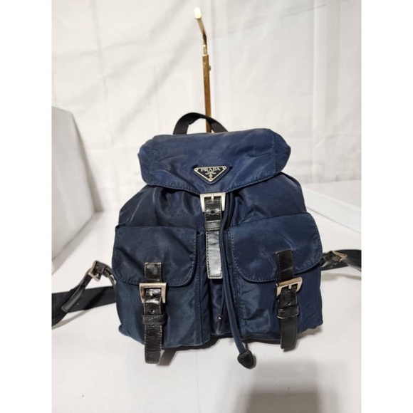 Authentic PRADA Nylon Vela Medium Backpack Navy Blue/Black - Picture 1 of 13